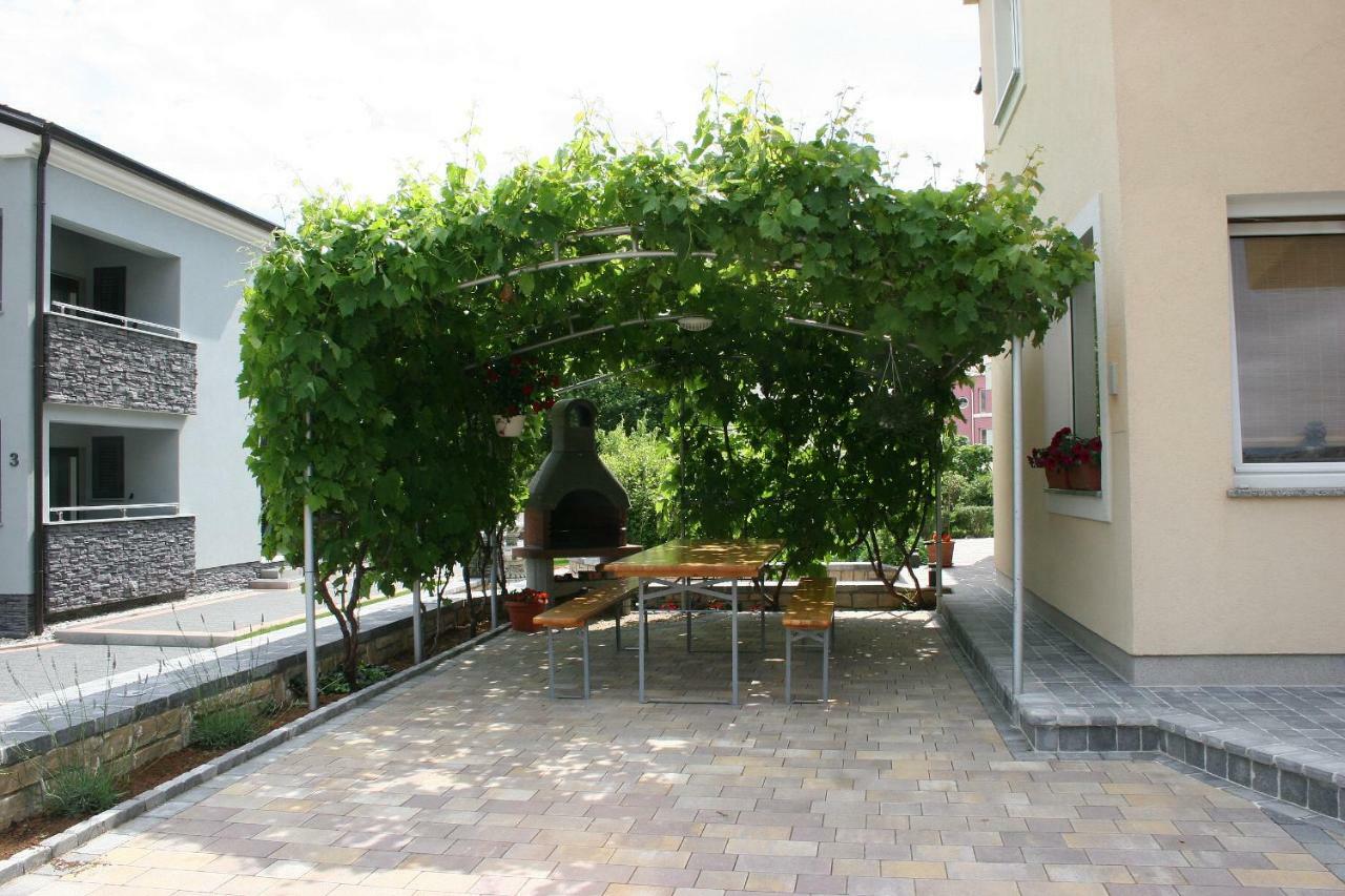 Apartments Kay Baška Exterior foto